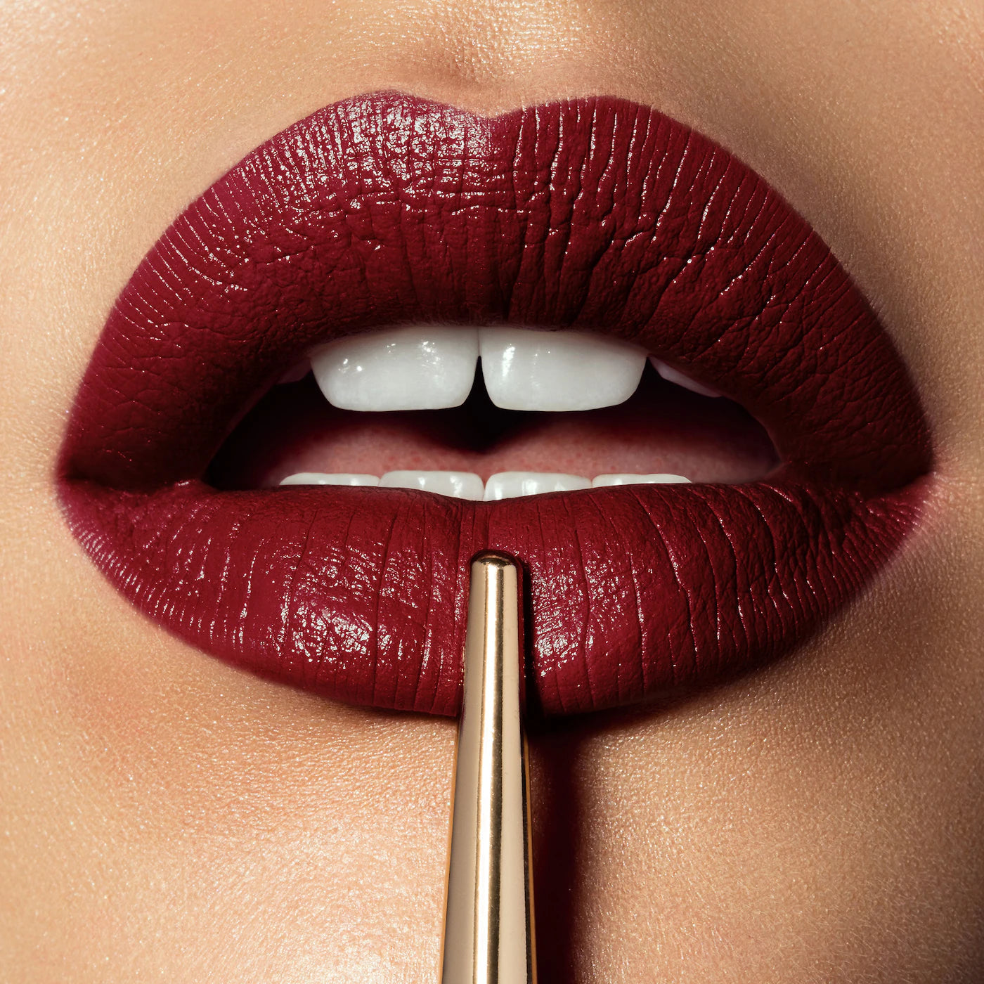 Labial Confession™ Ultra Slim High Intensity HOURGLASS